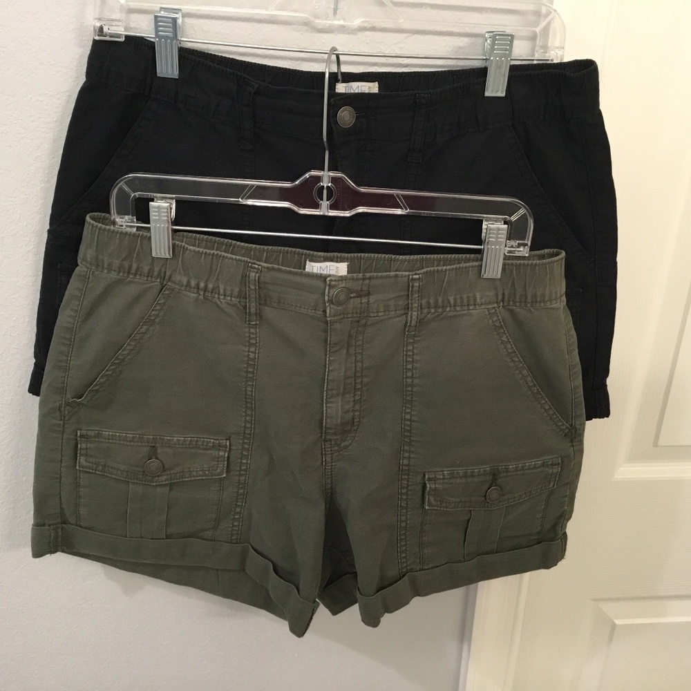 2pair Time and Tru cargo shorts